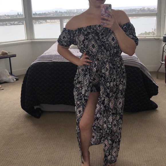 LF NWT off the shoulder maxi romper dress 🌼 - Picture 2 of 8